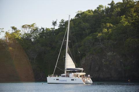 Navengando en Catamarán por Panache